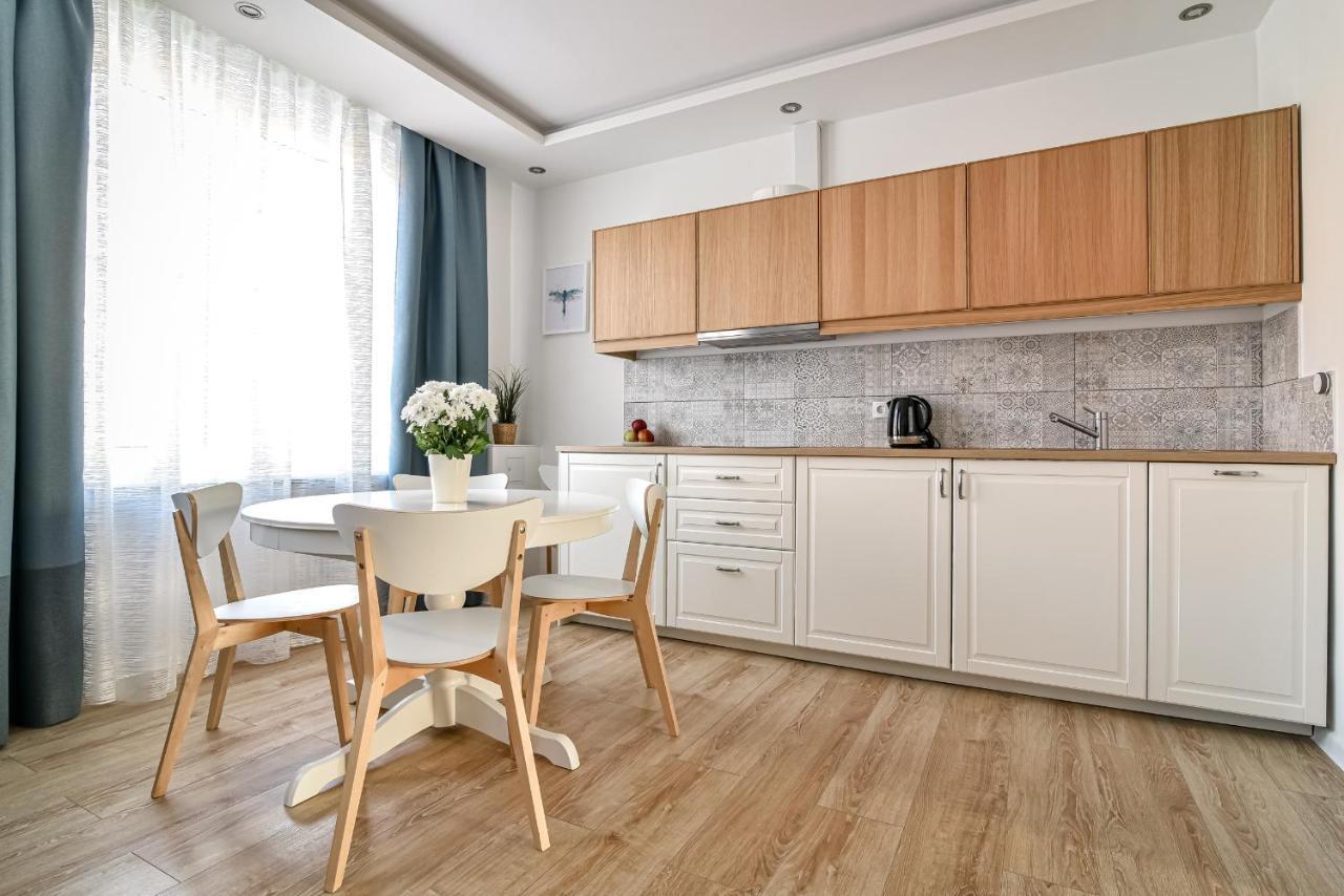 Old Town Ltc - Apartments Starowka Szeroka 그단스크 외부 사진